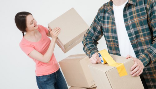Customer raising a service complaint in a structured moving process