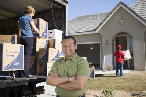 Hammersmith man and van service handling a local move