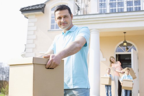 Final resolution step in a complaints procedure for movers
